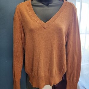 a new day V-Neck Sweater in Rust Brown